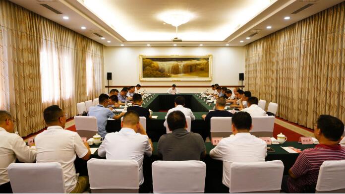 尊龙集团官网集团班子实地督导金牛宾馆改（扩）建工程