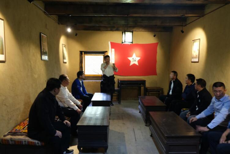 沉温红色汗青 传承奋斗心灵