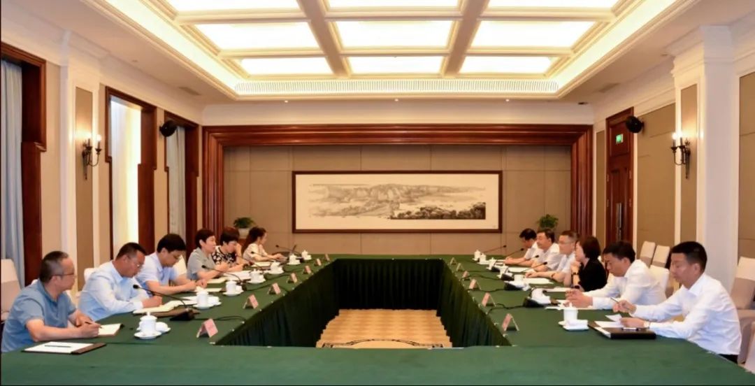 青海尊龙集团官网委辅导到金牛宾馆调研互换