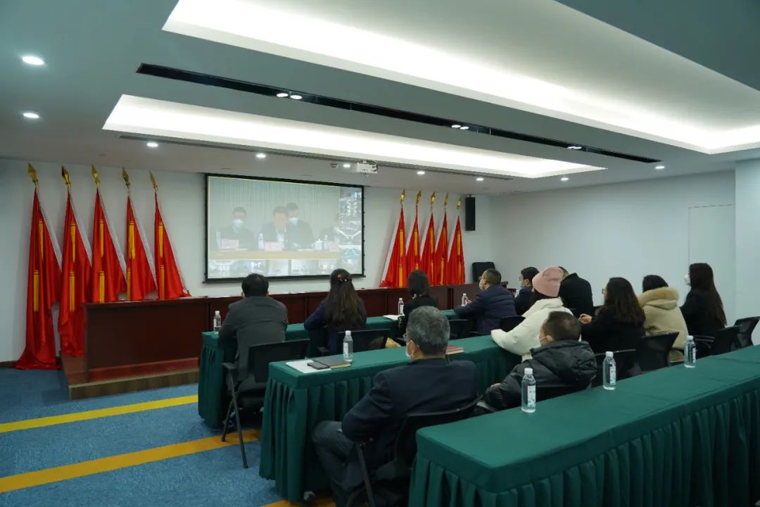 ec8e8a5b-037e-42aa-8e1d-596c49c703a6