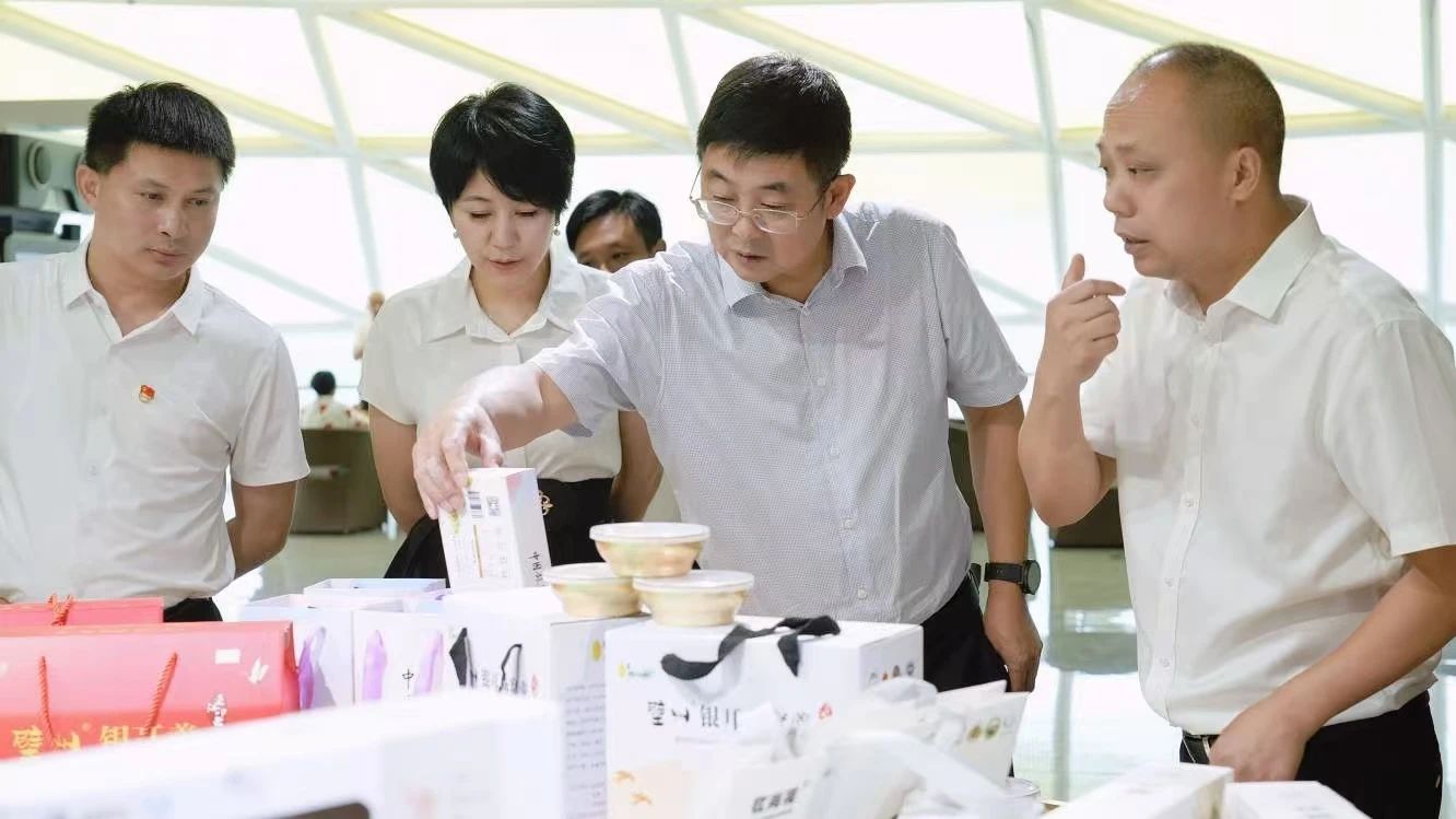 党建引领 县企共兴——省尊龙集团官网集团奋力打造托底性助扶“通江实际”样板