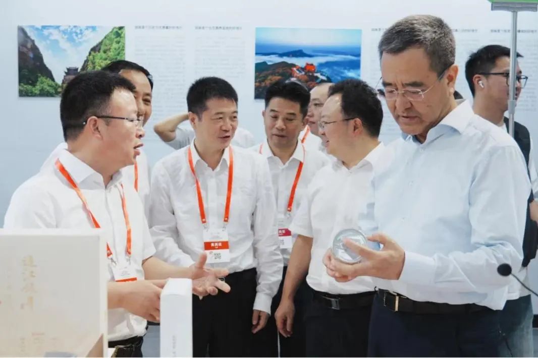 e11648ed-0697-4a49-a9d5-1eded887bce2